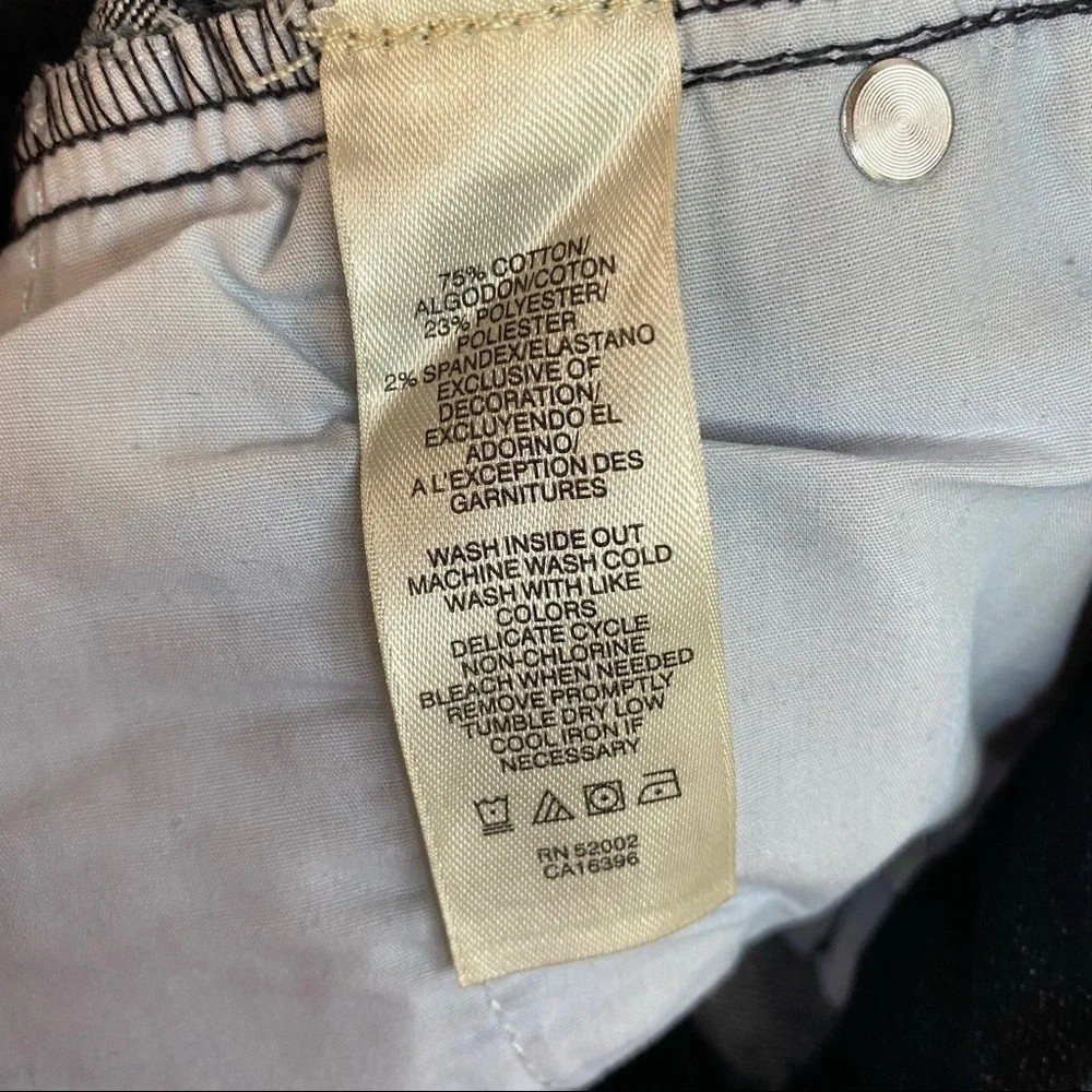 DKNY Straight Jeans Dark Wash - Picture 3 of 15